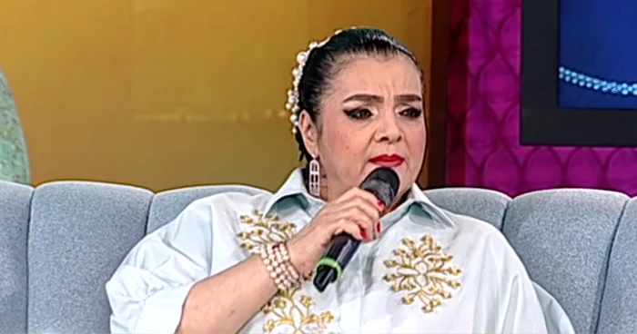 
    Cornelia Catanga și fiul ei, Alexandru  