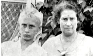 putin si mama lui east2west jpg