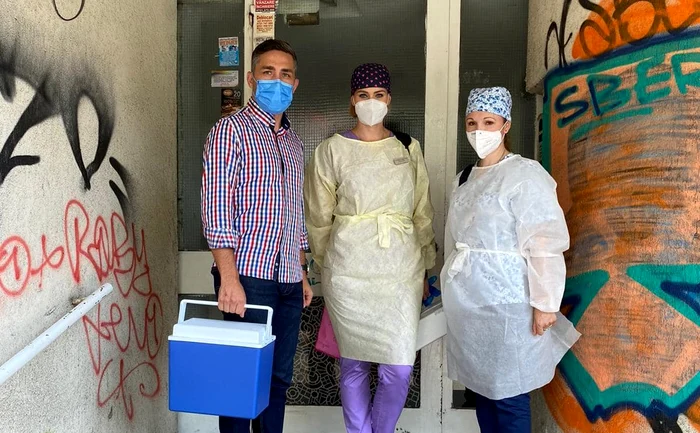 Valeriu Gheorghiță s-a aflat vineri seara în judeţul Constanţa, pentru promovarea mesajului campaniei de vaccinare pe litoralfoto: Facebook