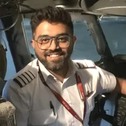 Căpitanul Smit Machchhar, pilotul avionului flydubai