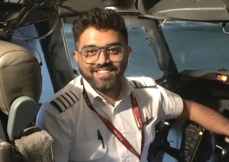 Căpitanul Smit Machchhar, pilotul avionului flydubai