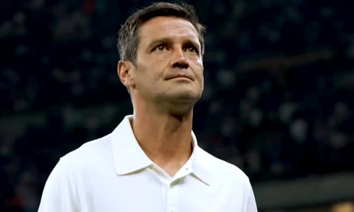 Cristi Chivu (Facebook) jpg