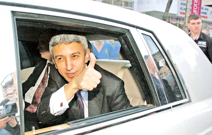 Elena Boaru, mama siamezelor, ne-a arătat prima fotografie făcută la naşterea fetelor