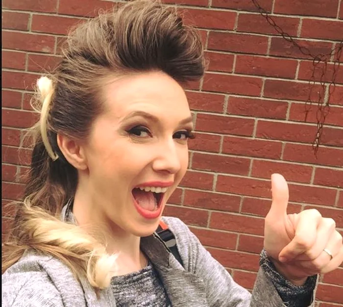 Adela Popescu se împarte între carieră și viața de familieFoto: arhivă personală