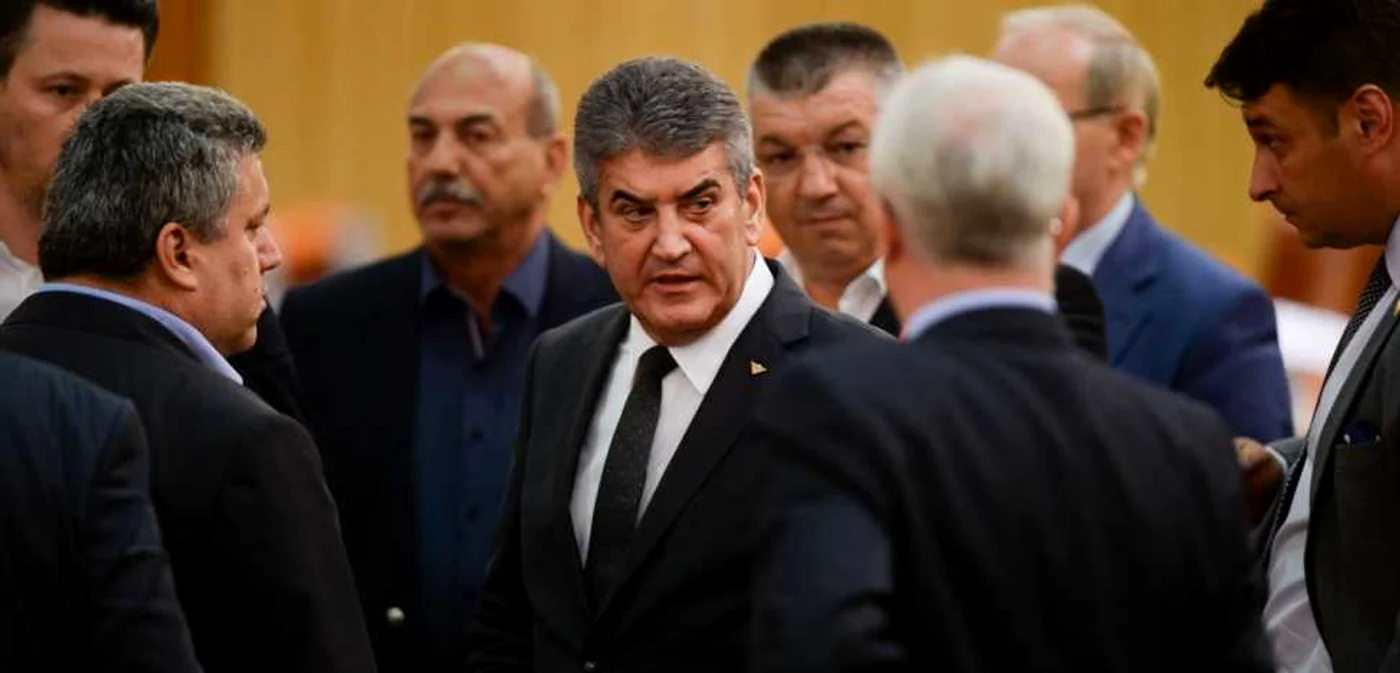 „Locul rezervat acestei construcţii – UNPR – trebuie să fie doar lada de gunoi a istoriei“