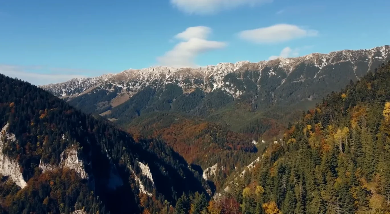 Șapte sate din România care seamănă cu localități din Elveția. Peisajele te lasă fără suflare. 