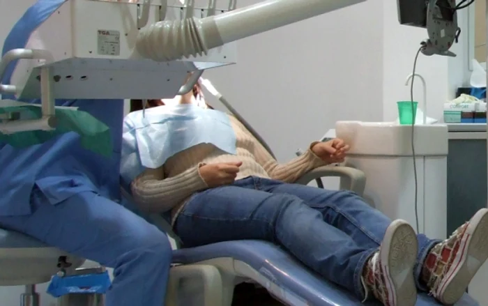 Femeia a mers de la un medic la altul şi apoi în instanţă pentru a-şi rezolva problemaArhiva Click!