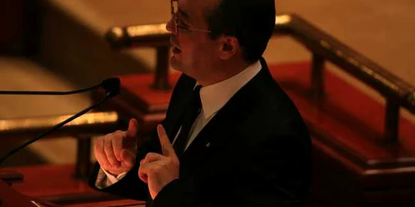 Emil Boc a vorbit în faţa Parlamentului