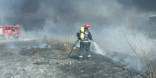 Incendii in alte 25 de localitai din judetul Valcea