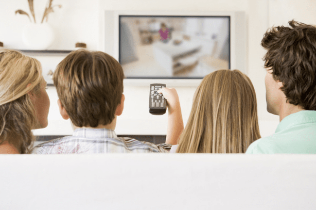 Rușii schimbă canalul. Televiziunile de stat din Rusia își pierd audiența. Cu cât a scăzut numărul telespectatorilor propagandei oficiale