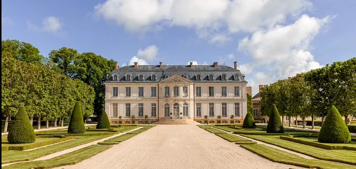 Hotel Chateau du Grand-Luce, Franța. FOTO: Daily Mail.