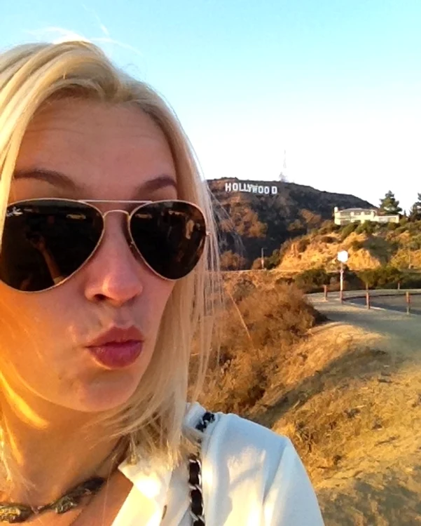 Diana Dumitrescu a "bifat" şi Hollywood în vacanţa din Statele Unite