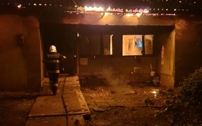 Victima a fost incendiată când era încă în viaţă FOTO Arhivă