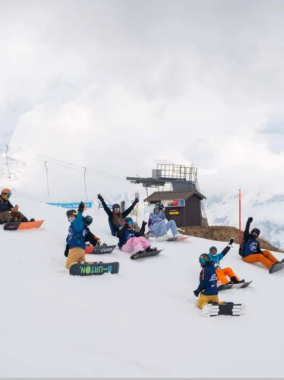 Gașca veselă de la Snow Mission