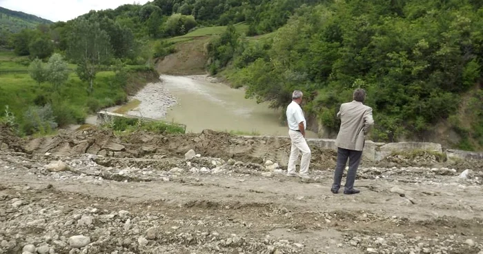 Zidul de beton va fi distrus