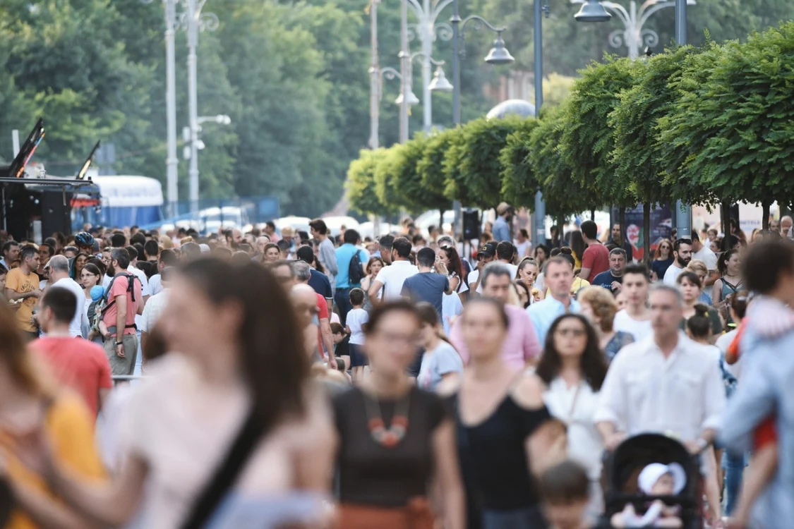 De la începutul pandemiei până în prezent, 1 din 77 din totalul cazurilor a fost înregistrat la personal medical. FOTO Shutterstock