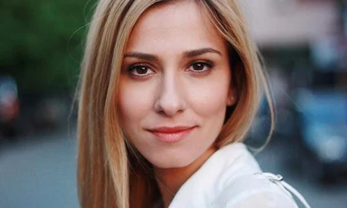 dana rogoz jpeg