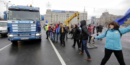 protest victoriei targ craciun foto inquam photos george calin 2