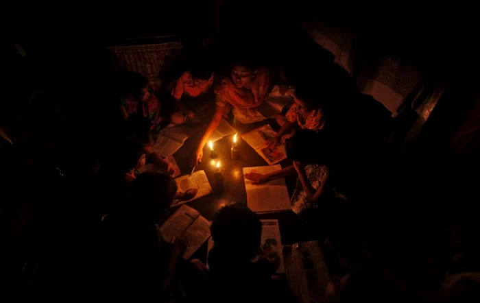 FOTO: Reuters | Pana de curent a afectat 670 de milioane de indieni
