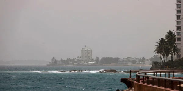 Norul toxic din Sahara a ajuns in Cuba. FOTO EPA-EFE