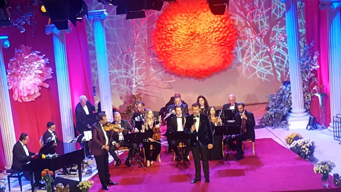 Festivalul Naţional de Interpretare şi Creaţie a Romanţei „Crizantema de Aur” are loc în perioada 19 -21 octombrie