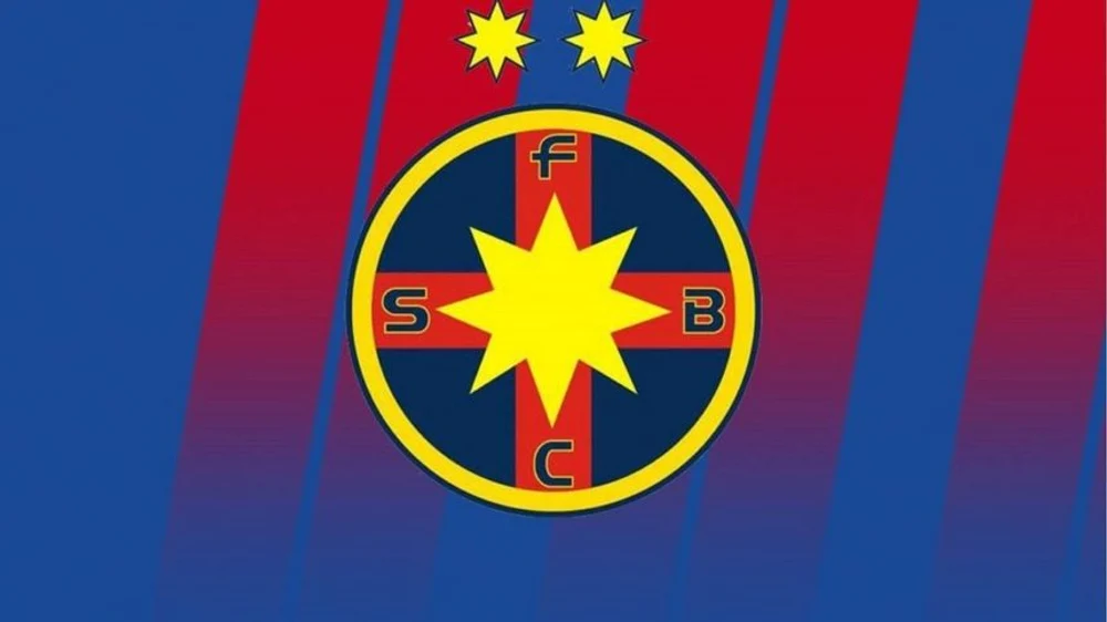 Despărțirea de FCSB n-a oprit pasiunea: fotbalistul a pozat în deșert cu tricoul ”roș-albastru”