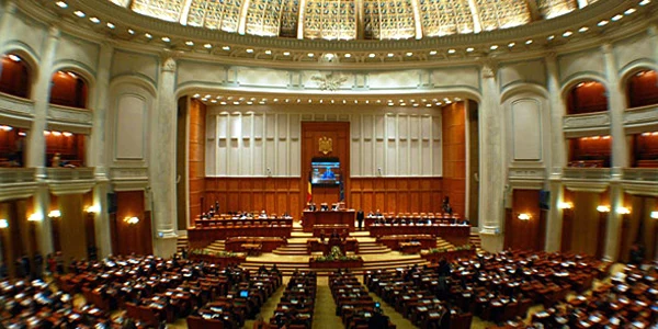 Independenţii lui Oprea, înlăturaţi din comisiile permanente ale Senatului