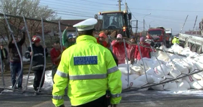 Drumul a fost blocat timp de aproximativ două ore