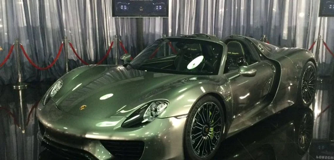 tiriac porsche 918 spyder foto porsche brand romania