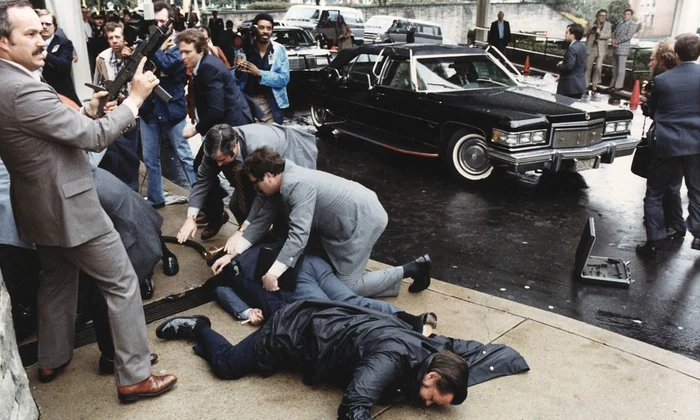 Bărbatul care l a împușcat pe preşedintele american Ronald Reagan ar putea fi eliberat jpeg
