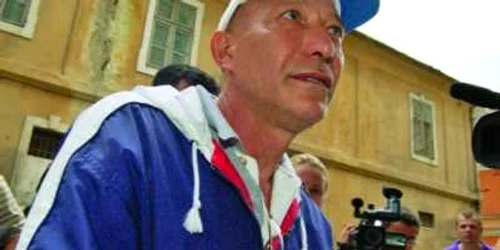 Copilul mafiotului din Camorra, ameninţat cu pistolul la tâmplă