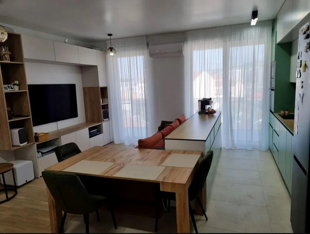 Cât a plătit un român să finiseze și să mobileze complet un apartament cu 3 camere. Foto: Reddit