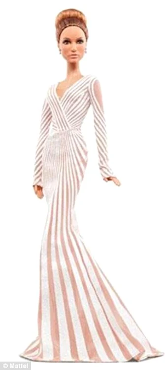 păpuşa Jennifer Lopez