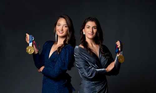 Simona Radiș și Ancuța Bodnar foto OK Magazine 