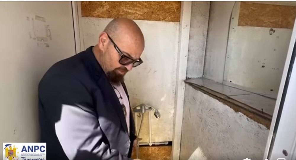 „Cocină! Ce e pe cearșaful ăsta, insectar?”. Piedone a împărțit amenzi în prima zi a „comandamentului pe litoral”