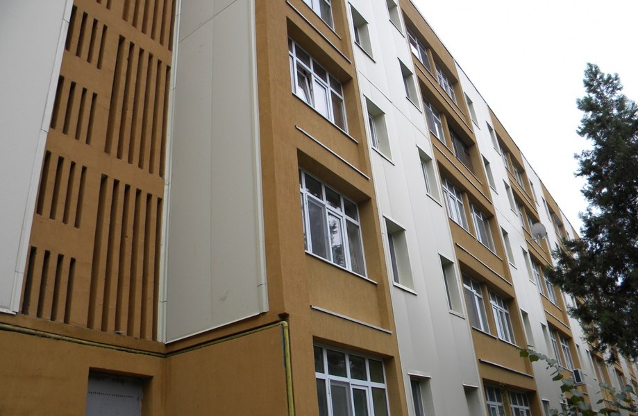Escroci imobiliari în arest. Au creat un prejudiciu de un milion de euro cu apartamente construite în Ploieşti