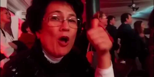 5dbefd585163ec4271a79ced jpg