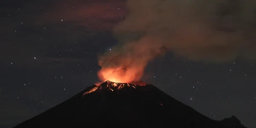 vulcan Popocatepetl reuters