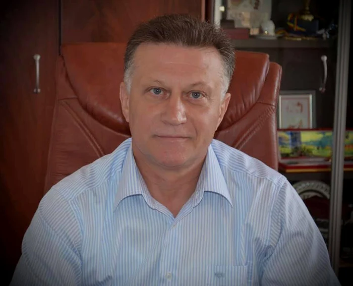 Salvarea şi Poliţia, chemate la locuinţa lui Marian Iordache, în Medgidia foto: Cristian Ciobănuc