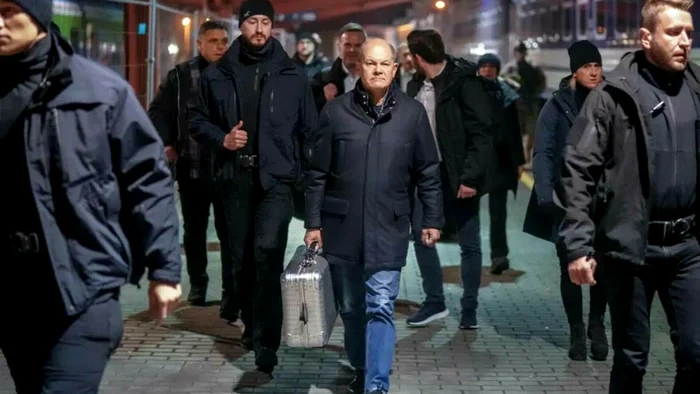 Olaf Kcholz la Kiev / FOTO:X Anton Gherașcenko