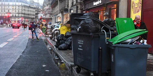 Gunoaie pe străzile din Paris FOTO Profimedia 