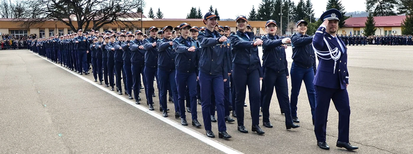 Record de candidaţi înscrişi pentru admiterea în şcolile de poliţie FOTO Scoala de Poliţie Câmpina