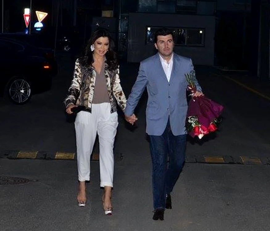 Simona Pătruleasa şi soţul ei, la petrecerea de cununie a lui Gabi Cristea
