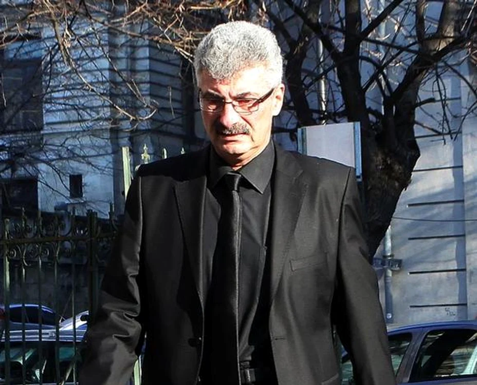 
    Silviu Prigoană şi Adriana Bahmuţeanu sunt din nou în scandaluriFoto Click!  