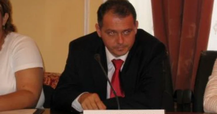 Craiova: Marile companii doljene practică munca „la gri”