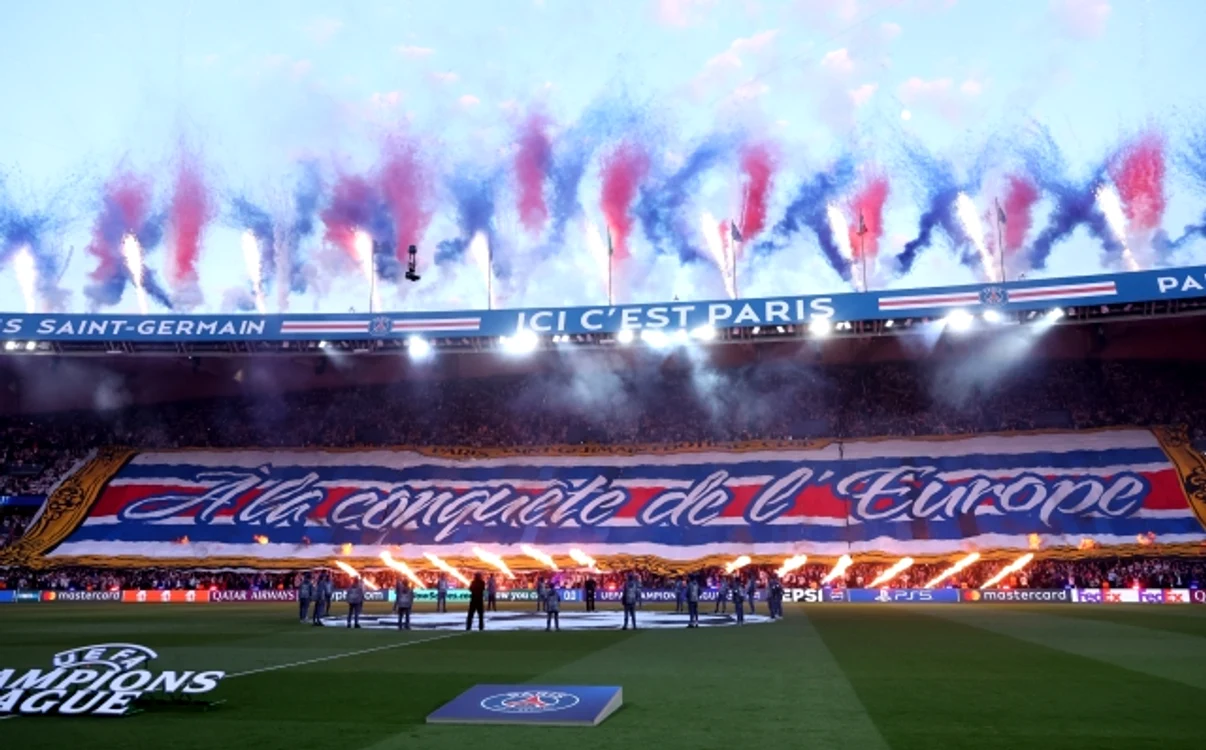 Atmosferă de zile mari la Paris