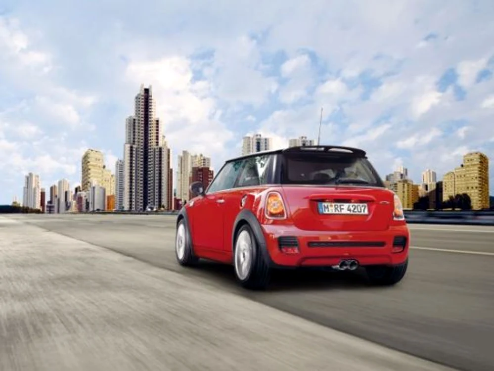 Mini Cooper conduce detaşat în top cele mai bune maşini pentru femei