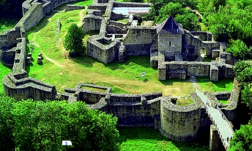 cetatea de scaun a sucevei jpg