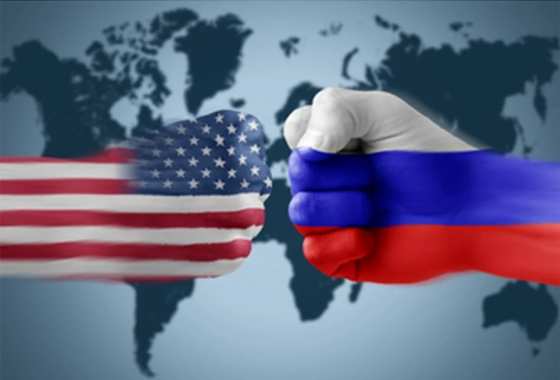 După căderea URSS, americanii continuă duelul cu succesorii acesteia, Rusia