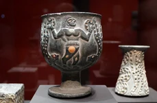 Vas aparținând civilizației Jiroft (© NearEMPTiness / Wikimedia Commons)